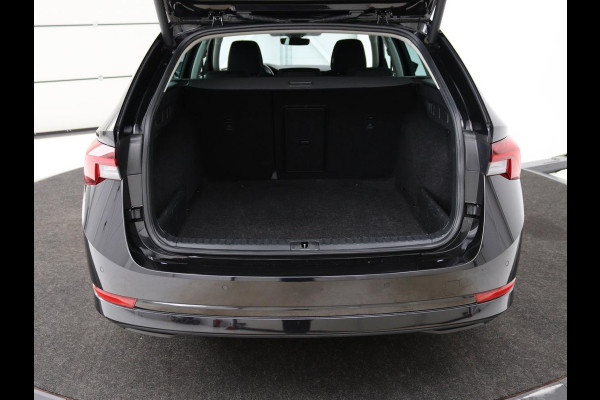 Škoda Octavia Combi 1.0 e-TSI Business Edition Plus | Apple Carplay | Cruise Control Adaptief | Navi | Sfeerverlichting |  Dodehoek Detectie | Stoelverwarming