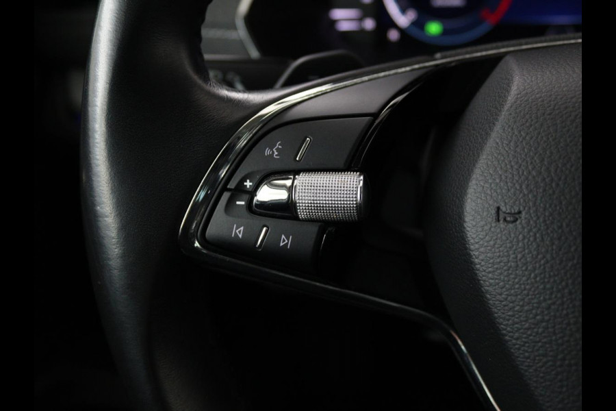 Škoda Octavia Combi 1.0 e-TSI Business Edition Plus | Apple Carplay | Cruise Control Adaptief | Navi | Sfeerverlichting |  Dodehoek Detectie | Stoelverwarming