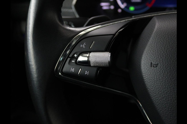 Škoda Octavia Combi 1.0 e-TSI Business Edition Plus | Apple Carplay | Cruise Control Adaptief | Navi | Sfeerverlichting |  Dodehoek Detectie | Stoelverwarming