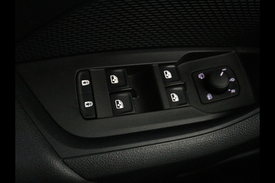 Škoda Octavia Combi 1.0 e-TSI Business Edition Plus | Apple Carplay | Cruise Control Adaptief | Navi | Sfeerverlichting |  Dodehoek Detectie | Stoelverwarming