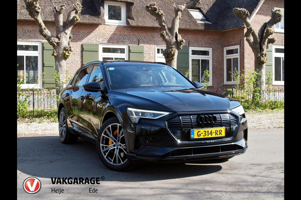 Audi e-tron e-tron 55 quattro advanced 95 kWh | NL- Auto | Black-Optiek | 70.000KM | Audi e-tron e-tron 55 quattro advanced 95 kWh | NL- Auto | Black-Optiek | 70.000KM |