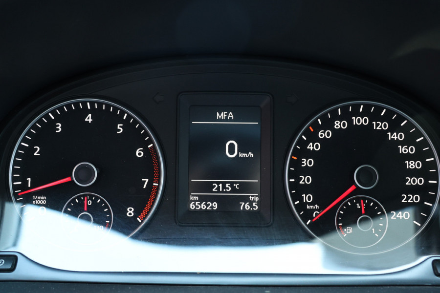Volkswagen Caddy 1.4 TSI R-Line DSG | Bi-Xenon | Navigatie | CarPlay | Climate Control | Stoelverwarming | PDC V+A | Multifunctioneel stuur | Airco | Cruise control | Schroefset | Spoilerkit | Dealer onderhouden | Nieuwe APK | Groot onderhoudsbeurt | BPM Vrij