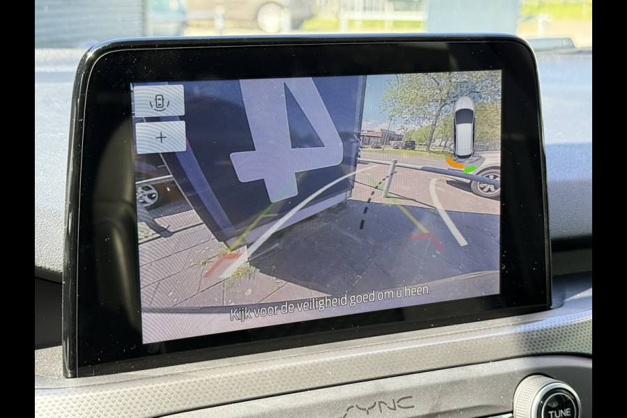 Ford FOCUS Wagon BWJ 2019 | 1.5TDCI 120PK Titanium Bus | TREKHAAK | PANO DAK | CLIMA | NAVI | CARPLAY | FULL LED |