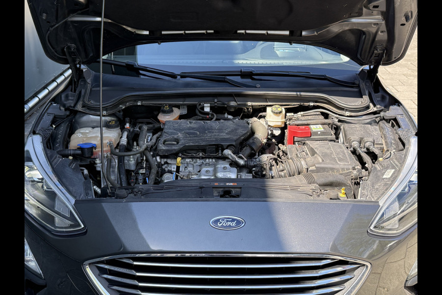 Ford FOCUS Wagon BWJ 2019 | 1.5TDCI 120PK Titanium Bus | TREKHAAK | PANO DAK | CLIMA | NAVI | CARPLAY | FULL LED |
