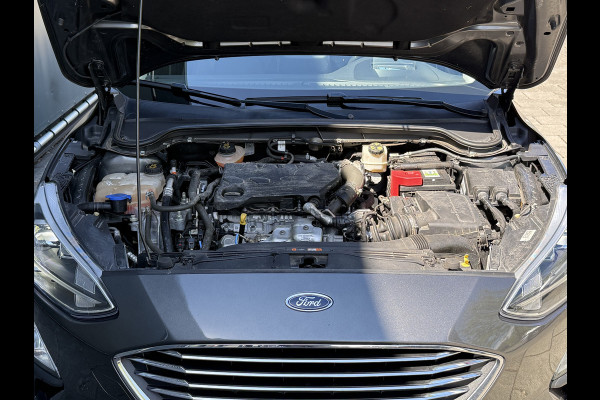 Ford FOCUS Wagon BWJ 2019 | 1.5TDCI 120PK Titanium Bus | TREKHAAK | PANO DAK | CLIMA | NAVI | CARPLAY | FULL LED |