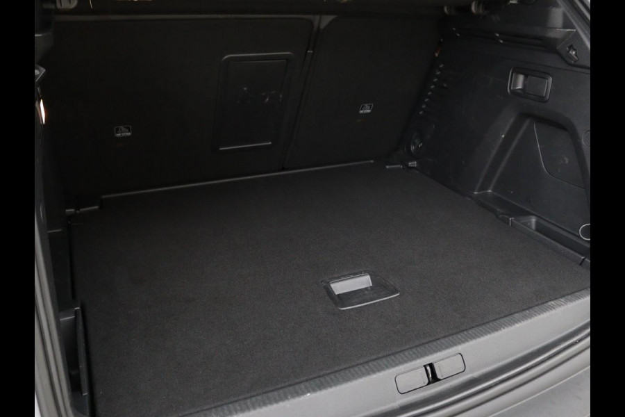 Peugeot 3008 1.5 BlueHDi Allure Pack Business | Trekhaak | LED | Camera | Apple Carplay | Navigatie | Dodehoek Detectie | Cruise Control | LMV