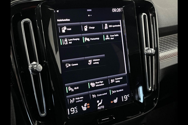 Volvo XC40 1.5 T4 Recharge R-Design | Open dak | Harman/Kardon | Adapt. Cruise c. | BLIS