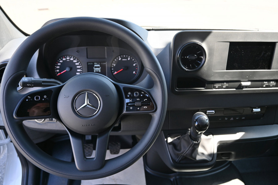 Mercedes-Benz Sprinter 311 CDI L1H1 RWD MBUX met navigatie, Trekhaak