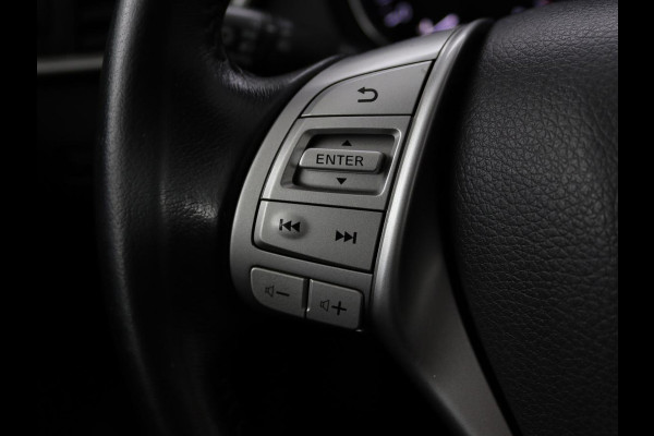 Nissan X-Trail 1.6 DIG-T N-Connecta 7-persoons | Panoramadak | 360 camera | Navigatie | Keyless | Cruise control | Climate control