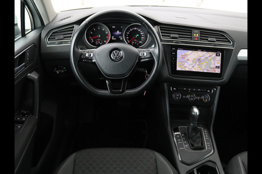 Volkswagen Tiguan 1.4 TSI ACT Comfortline | Automaat | Navigatie | Adapt. Cruise | LMV | Grootlichtassistent | DAB |  Draadloze Telefoonlader
