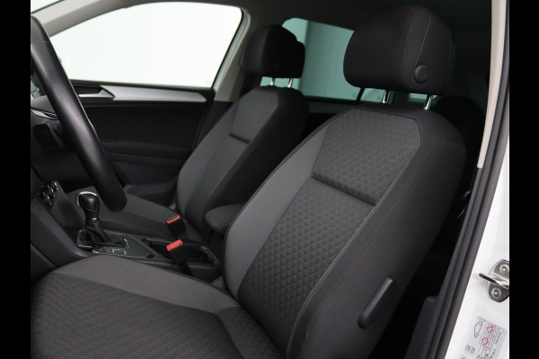 Volkswagen Tiguan 1.4 TSI ACT Comfortline | Automaat | Navigatie | Adapt. Cruise | LMV | Grootlichtassistent | DAB |  Draadloze Telefoonlader