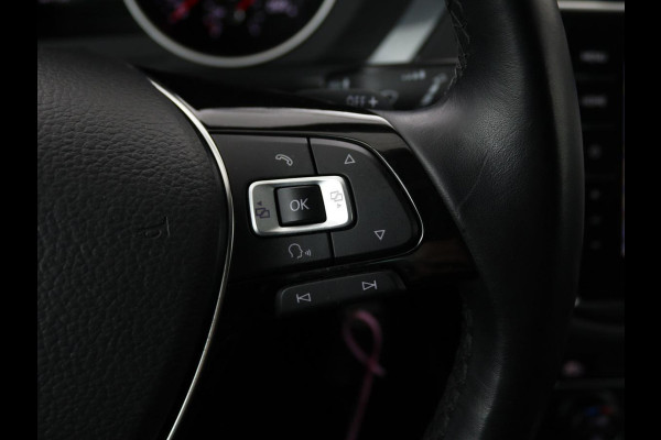 Volkswagen Tiguan 1.4 TSI ACT Comfortline | Automaat | Navigatie | Adapt. Cruise | LMV | Grootlichtassistent | DAB |  Draadloze Telefoonlader