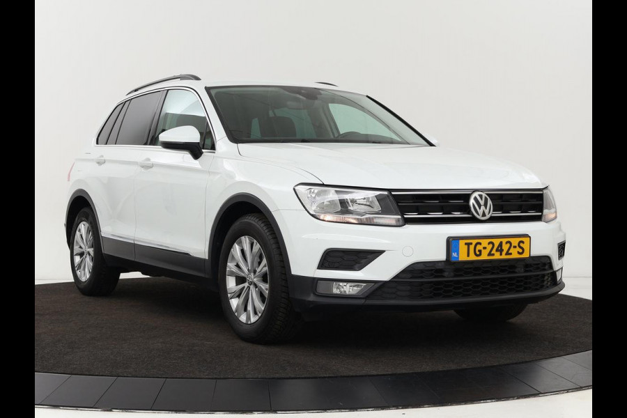 Volkswagen Tiguan 1.4 TSI ACT Comfortline | Automaat | Navigatie | Adapt. Cruise | LMV | Grootlichtassistent | DAB |  Draadloze Telefoonlader