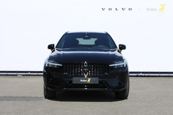 Volvo XC60 T6 Plug-in hybrid AWD Plus Black Edition Long Range / Panoramisch schuif-kanteldak / Google infotainment / 21" lichtmetalen velgen / Stoel en stuurwielverwarming