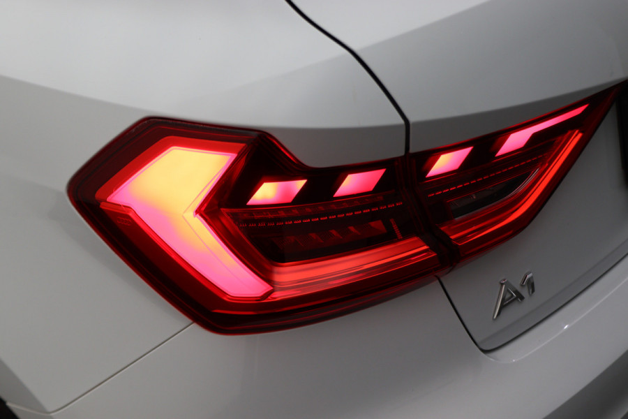 Audi A1 Sportback 25 TFSI epic Virtual Cockpit, Airco, Cruise, Apple Carplay, Rijstrooksensor, 17''