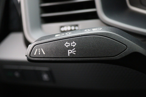 Audi A1 Sportback 25 TFSI epic Virtual Cockpit, Airco, Cruise, Apple Carplay, Rijstrooksensor, 17''