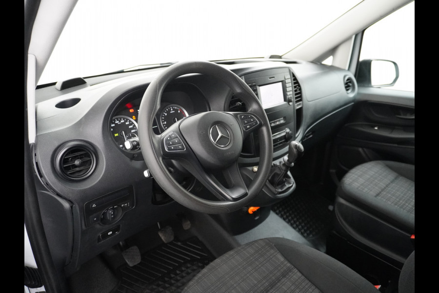Mercedes-Benz Vito 114CDI 136PK Lang Navi Camera Trekhaak Cruise Control Pdc Regen/Lichtsensor Park-Assistent Led Bluetooth Betonplex Vloer Schuifdeur Wandbekleding EURO6