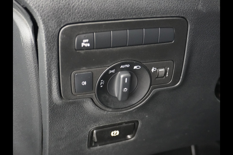 Mercedes-Benz Vito 114CDI 136PK Lang Navi Camera Trekhaak Cruise Control Pdc Regen/Lichtsensor Park-Assistent Led Bluetooth Betonplex Vloer Schuifdeur Wandbekleding EURO6