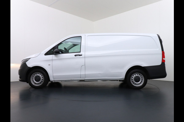 Mercedes-Benz Vito 114CDI 136PK Lang Navi Camera Trekhaak Cruise Control Pdc Regen/Lichtsensor Park-Assistent Led Bluetooth Betonplex Vloer Schuifdeur Wandbekleding EURO6
