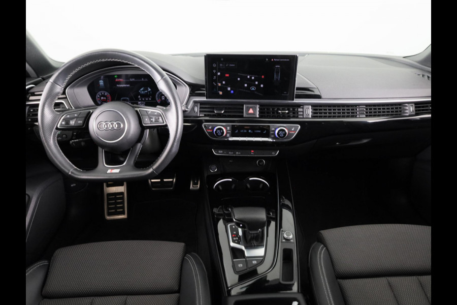 Audi A4 Avant 35 TFSI S edition 150pk S-tronic | Panoramadak | 18 inch Lichtmetalen velgen | Parkeersensoren voor en achter | Optiek paket zwart