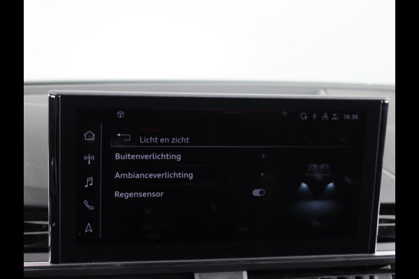 Audi A4 Avant 35 TFSI S edition 150pk S-tronic | Panoramadak | 18 inch Lichtmetalen velgen | Parkeersensoren voor en achter | Optiek paket zwart
