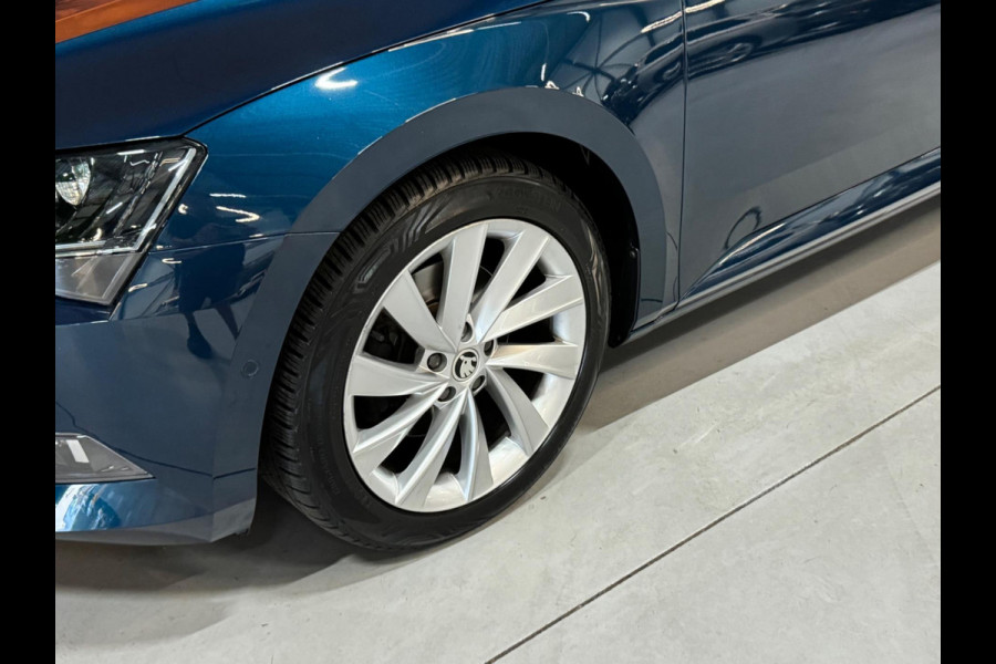 Škoda Superb Combi 1.5 TSI ACT Sportline Business Garantie Pano Camera Adoptieve Cruise Clima Navi StoelVW Blindspot Rijklaar