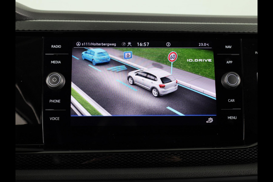 Volkswagen Polo 1.0 TSI Life Business | Navigatie | Parkeer sensoren | Climate Geregelde Airco |