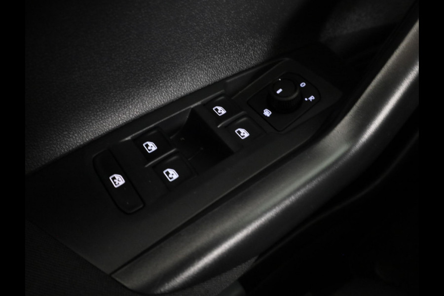 Volkswagen Polo 1.0 TSI Life Business | Navigatie | Parkeer sensoren | Climate Geregelde Airco |