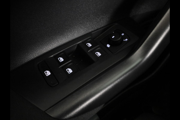 Volkswagen Polo 1.0 TSI Life Business | Navigatie | Parkeer sensoren | Climate Geregelde Airco |