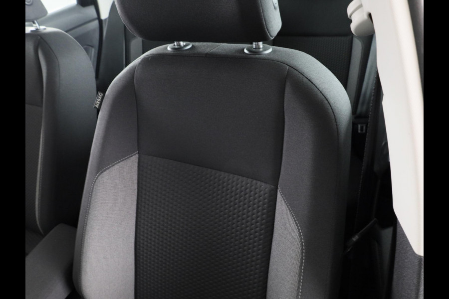 Volkswagen Polo 1.0 TSI Life Business | Navigatie | Parkeer sensoren | Climate Geregelde Airco |