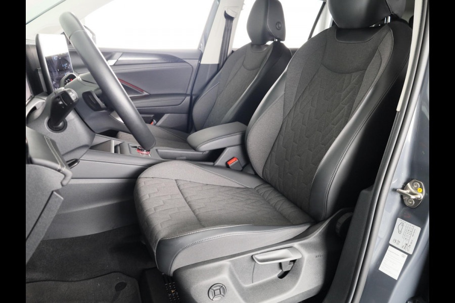 Volkswagen Tiguan 1.5 eTSI Life Edition 150PK | Automaat ( DSG ) | Navigatie | Camera | Stoelverwarming