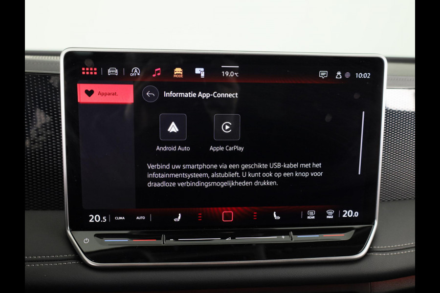 Volkswagen Tiguan 1.5 eTSI Life Edition 150PK | Automaat ( DSG ) | Navigatie | Camera | Stoelverwarming