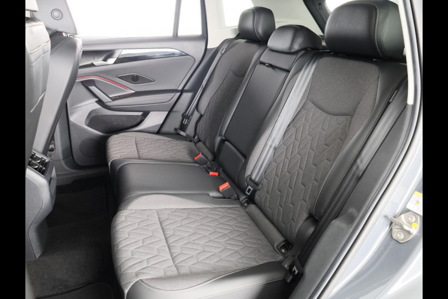 Volkswagen Tiguan 1.5 eTSI Life Edition 150PK | Automaat ( DSG ) | Navigatie | Camera | Stoelverwarming