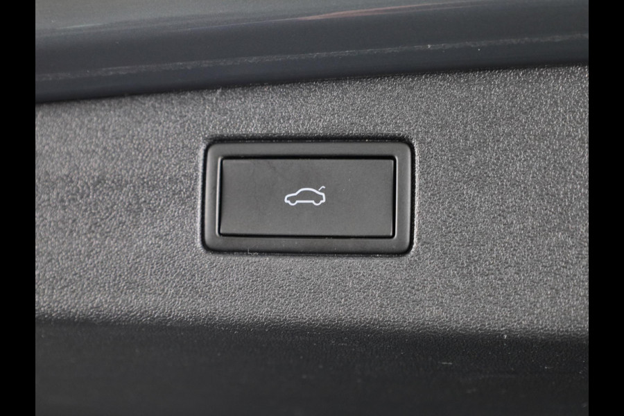 Volkswagen Tiguan 1.5 eTSI Life Edition 150PK | Automaat ( DSG ) | Navigatie | Camera | Stoelverwarming