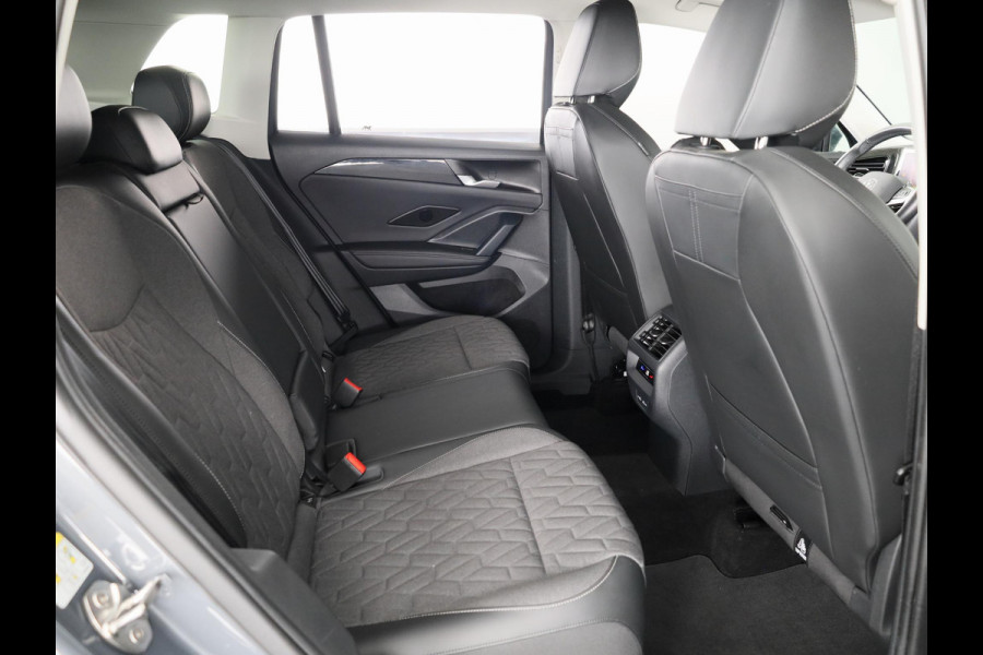 Volkswagen Tiguan 1.5 eTSI Life Edition 150PK | Automaat ( DSG ) | Navigatie | Camera | Stoelverwarming