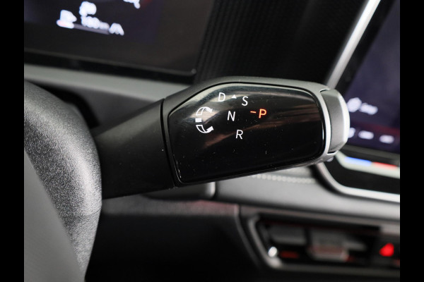 Volkswagen Tiguan 1.5 eTSI Life Edition 150PK | Automaat ( DSG ) | Navigatie | Camera | Stoelverwarming
