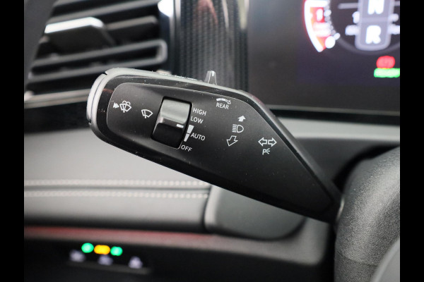 Volkswagen Tiguan 1.5 eTSI Life Edition 150PK | Automaat ( DSG ) | Navigatie | Camera | Stoelverwarming