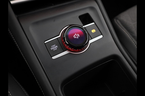 Volkswagen Tiguan 1.5 eTSI Life Edition 150PK | Automaat ( DSG ) | Navigatie | Camera | Stoelverwarming