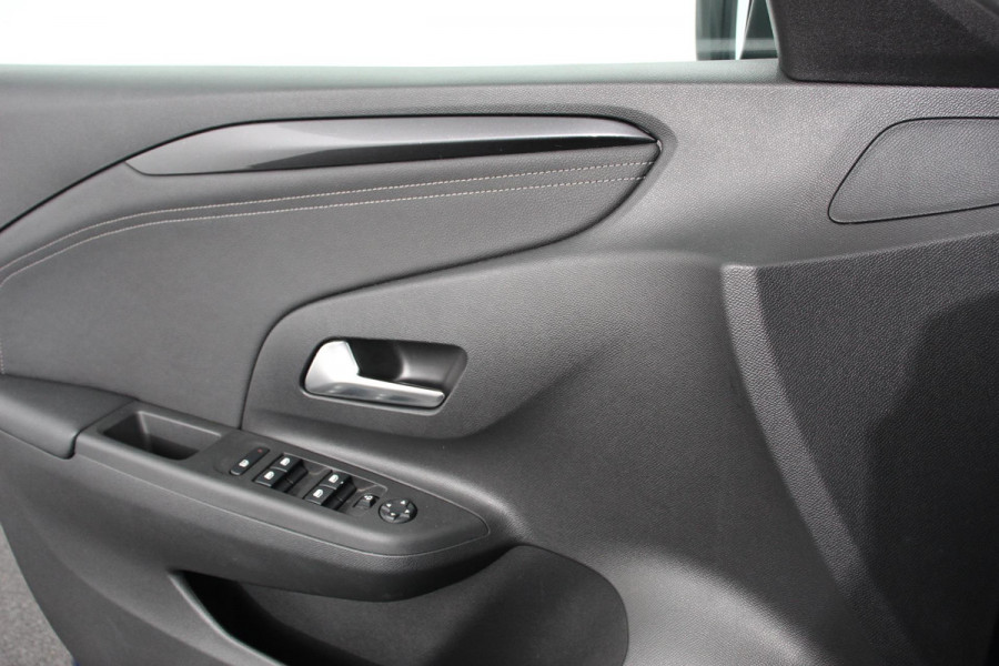 Opel Corsa 1.2 Turbo 102pk Elegance Navigatie Apple Carplay/Android Auto Climate Control Camera Parkeer sensoren V+A Lichtmetalen Velgen Cruise Control