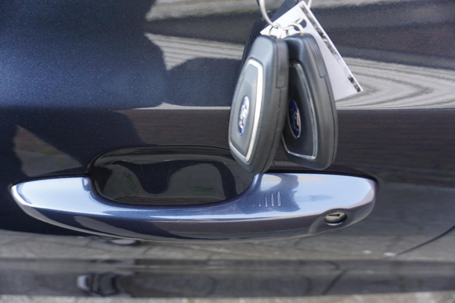 Ford Focus 1.0 EcoB.125PK Hybrid Titanium X Business +Winterpack.