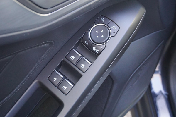 Ford Focus 1.0 EcoB.125PK Hybrid Titanium X Business +Winterpack.