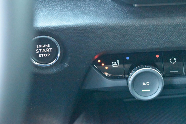 Citroën C4 1.2 Puretech 130PK Automaat Shine | Navi | Camera | Head-Up | Incl. garantie
