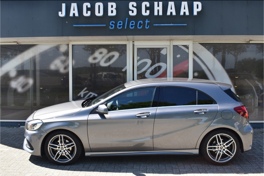 Mercedes-Benz A-Klasse 180 Business Solution AMG Automaat / Navigatie / Sportstoelen + verwarming  / Camera / 18" LM