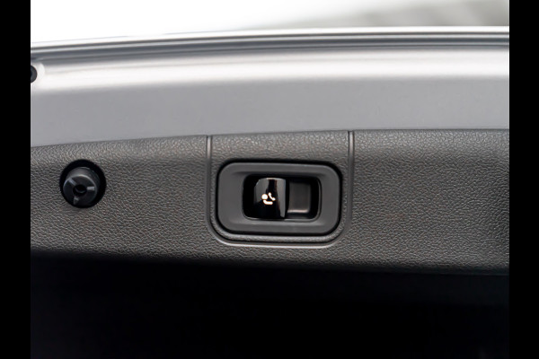 Mercedes-Benz E-Klasse E 400 e 4MATIC AMG Line | Achterassturing | Compleet