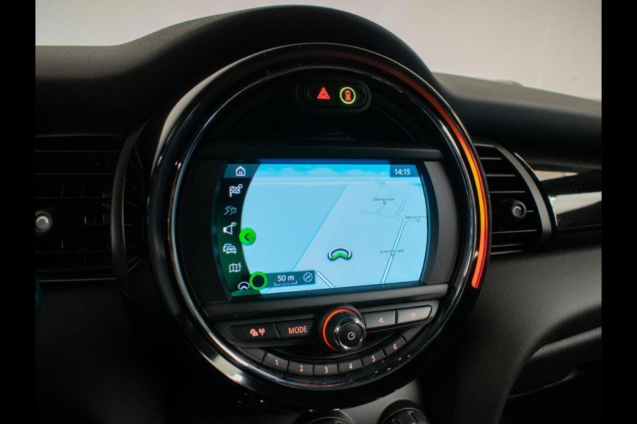 MINI Mini Electric Essential Sport 33 kWh (APPLE CARPLAY,NAVI,CRUISE,STOELVERWARMING,LED,CAMERA,PDC,KEYLESS,LM VELGEN,NETTE STAAT)