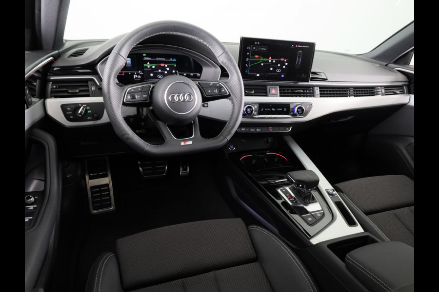 Audi A4 Avant 35 TFSI S edition Competition 150 pk S-tronic | Verlengde garantie | Navigatie | Panoramadak | Parkeersensoren | Stoelverwarming | S-Line |