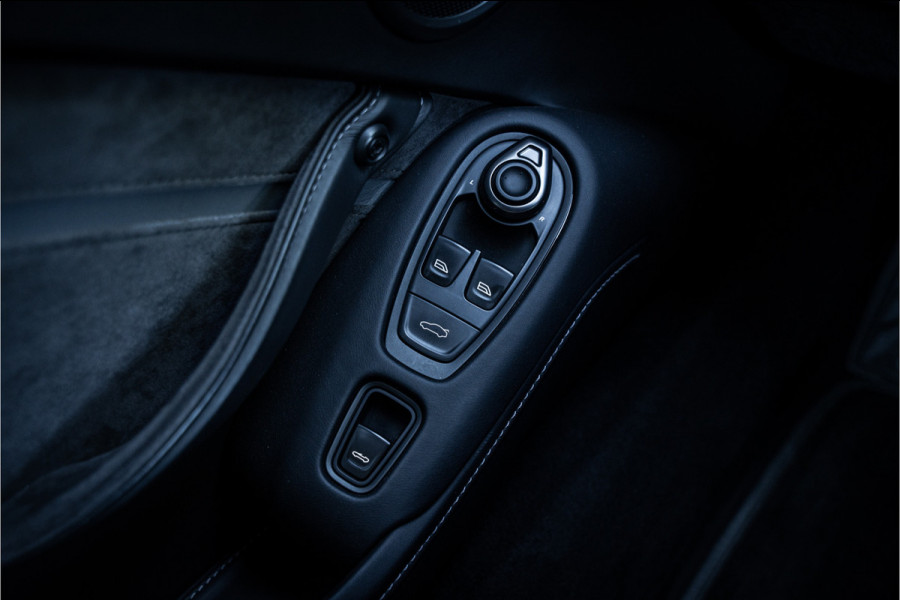 Aston Martin Vantage Roadster 4.0 V8 F1 Edition - Carbon -