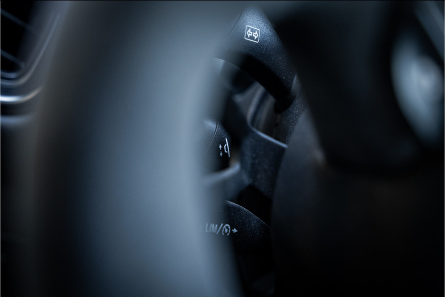 Aston Martin Vantage Roadster 4.0 V8 F1 Edition - Carbon -