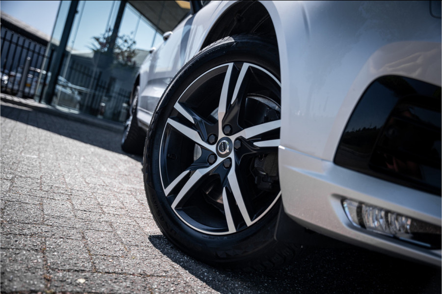 Volvo XC60 2.0 T5 R-Design Geartronic - Bussines Pack Connect - Winter-line