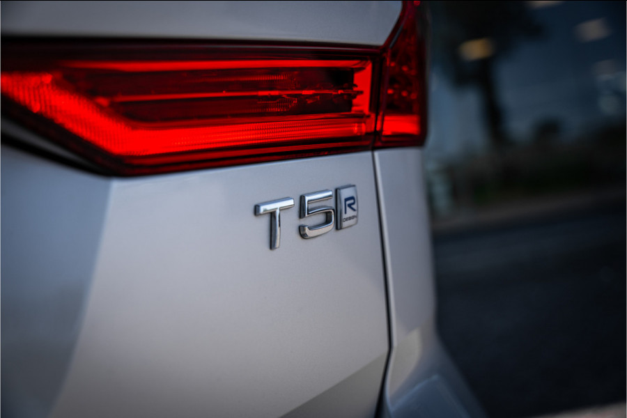 Volvo XC60 2.0 T5 R-Design Geartronic - Bussines Pack Connect - Winter-line